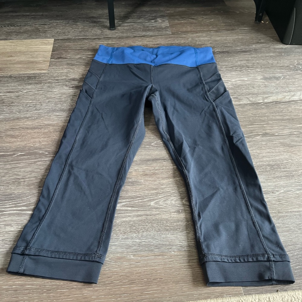 🍄Lululemon Cropped Running Leggings with Pockets